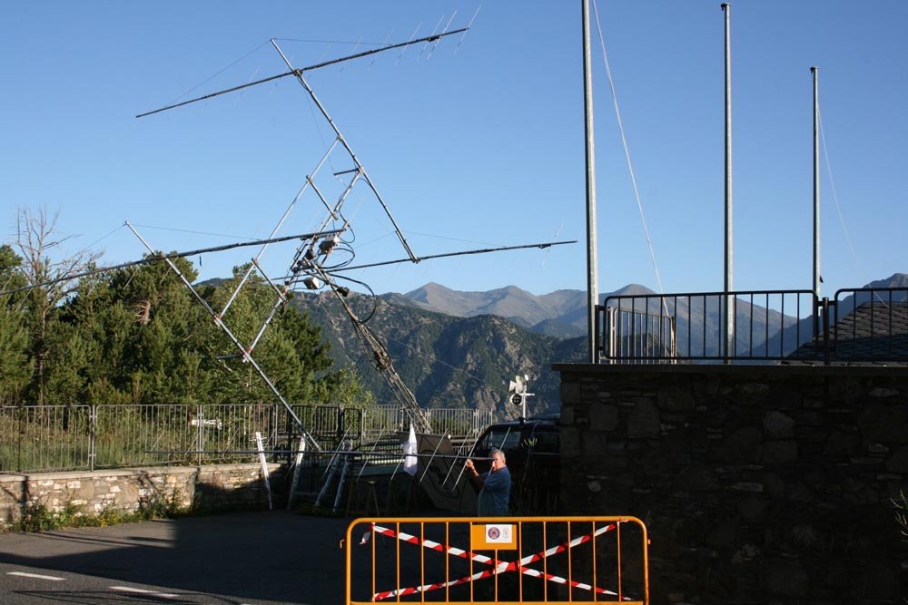 levantandotodoelsistemaradientede144mhz.jpg